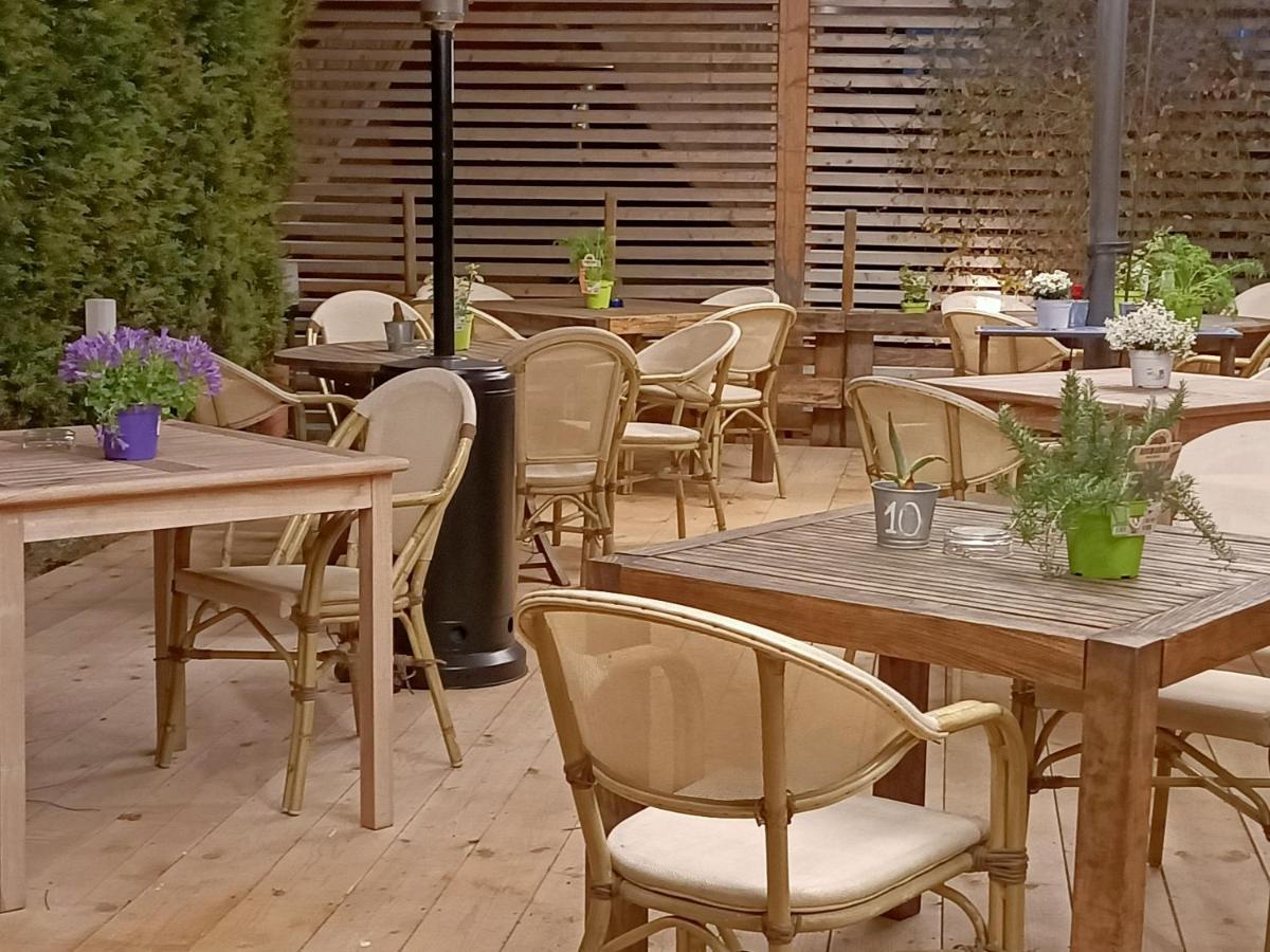 Osteria E Locanda Del Viaggiatore Russi ภายนอก รูปภาพ