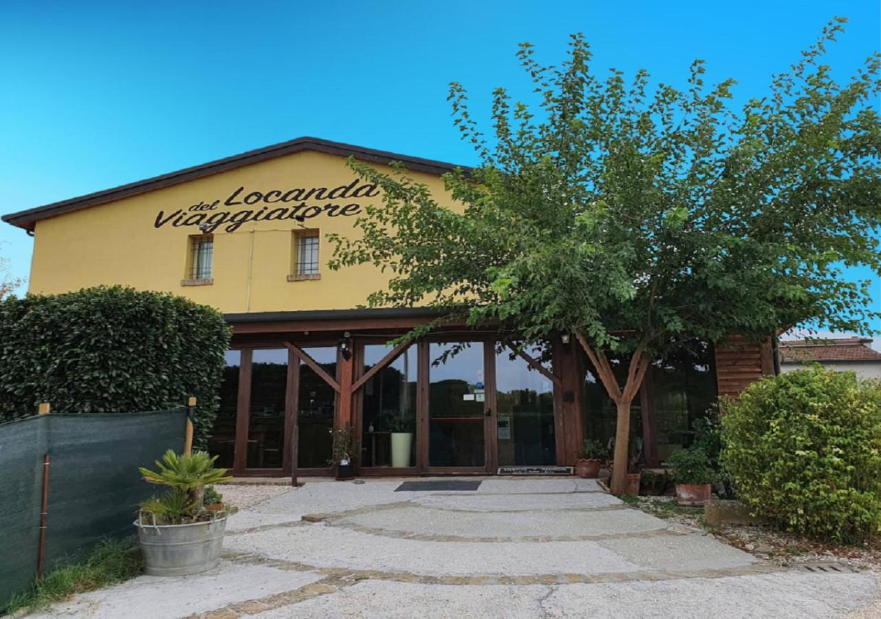 Osteria E Locanda Del Viaggiatore Russi ภายนอก รูปภาพ