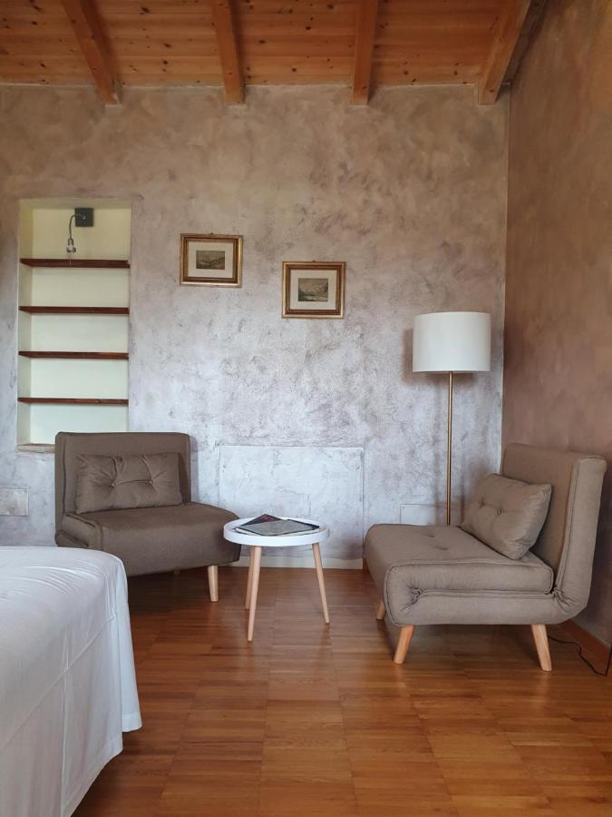 Osteria E Locanda Del Viaggiatore Russi ภายนอก รูปภาพ
